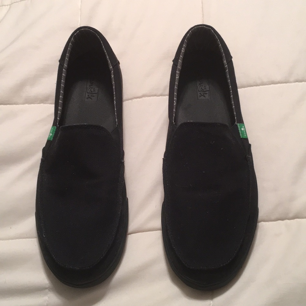 Men’s black Sanuk
